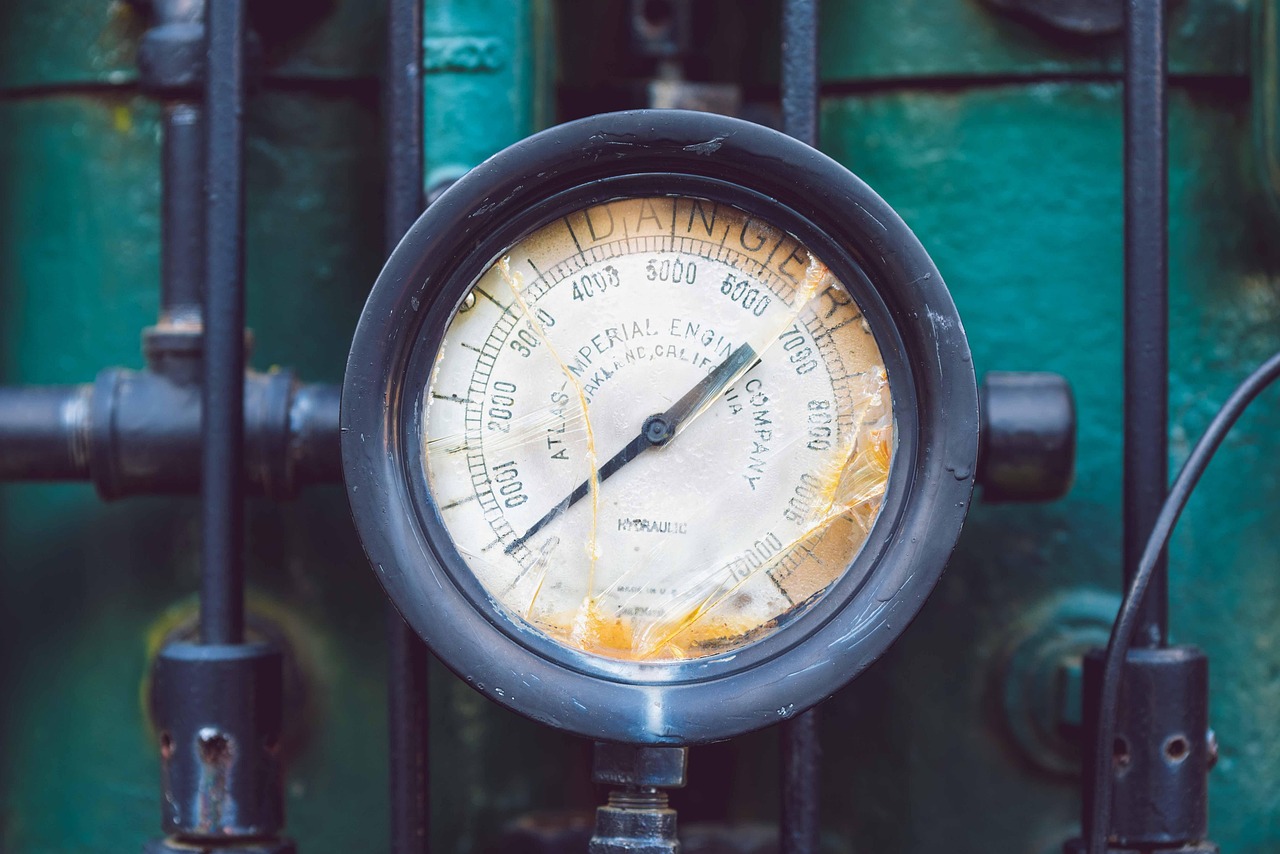 gallery-05 danger, engine, close-up, equipment, rustic, old, pressure gauge, ship, gauge, pressure, control, power, marine, machine, nature, meter, machinery, pipe, boat, water, atlas